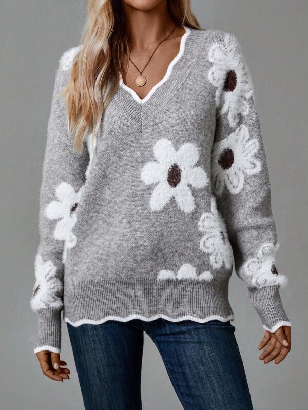 Aida - Elegant V-Neck Floral Sweater