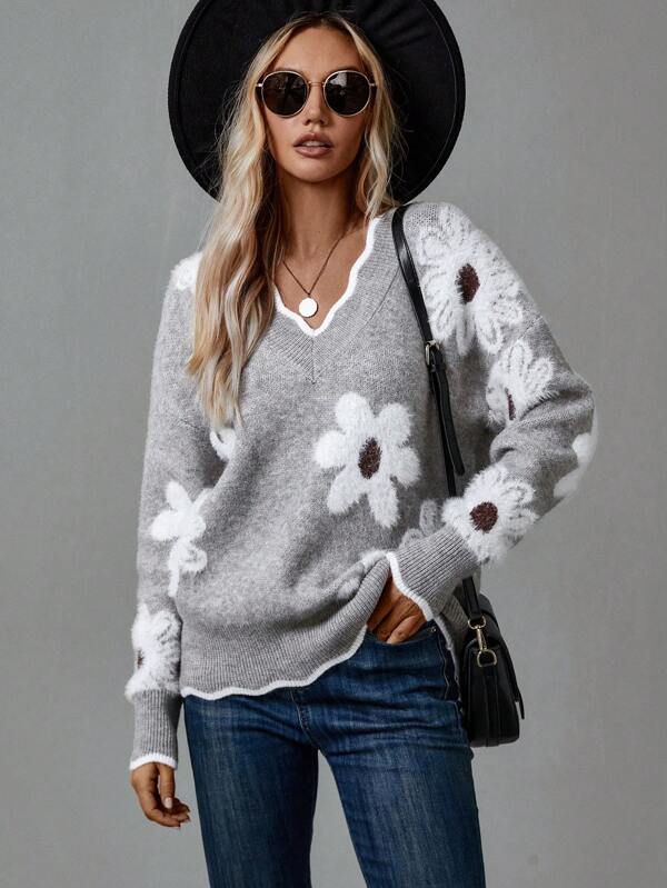 Aida - Elegant V-Neck Floral Sweater