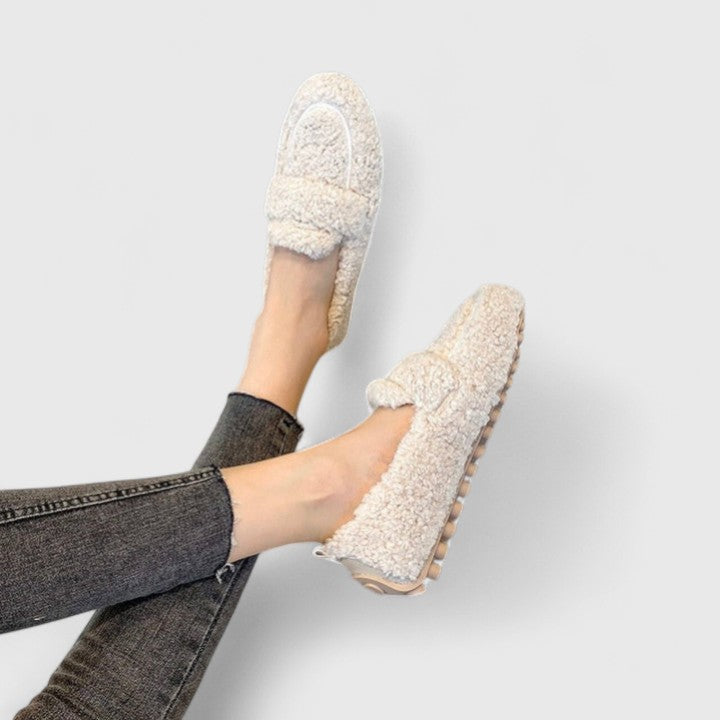 Leonie - Soft Teddy Loafer