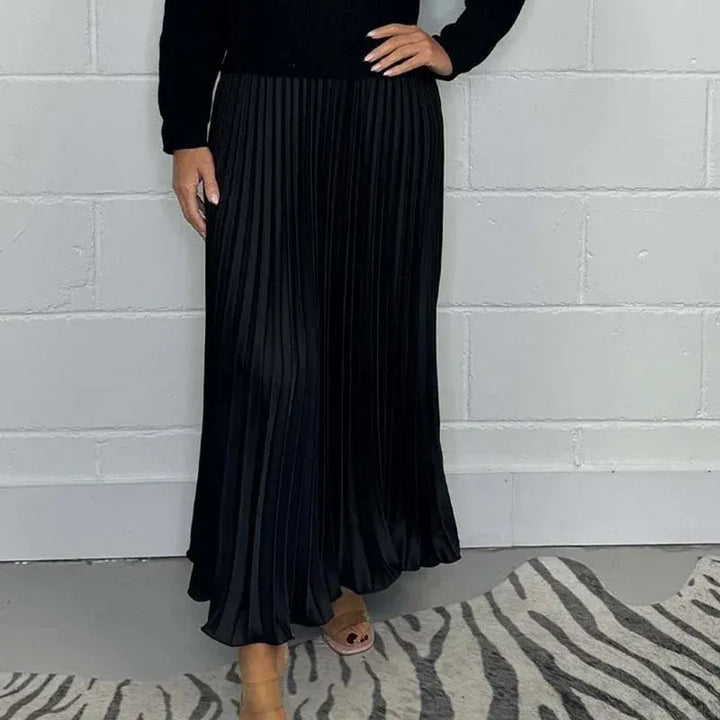 Celine - Maxi Sweater Dress with a Pleated Skirt