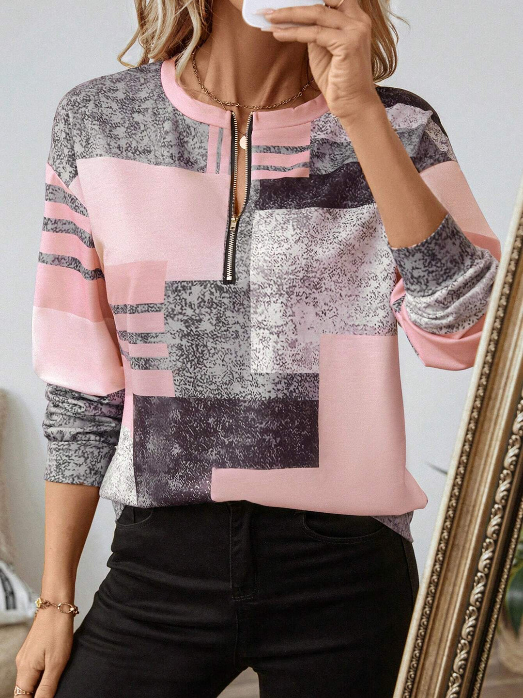 Hilda – Modern Classic Retro Sweatshirt