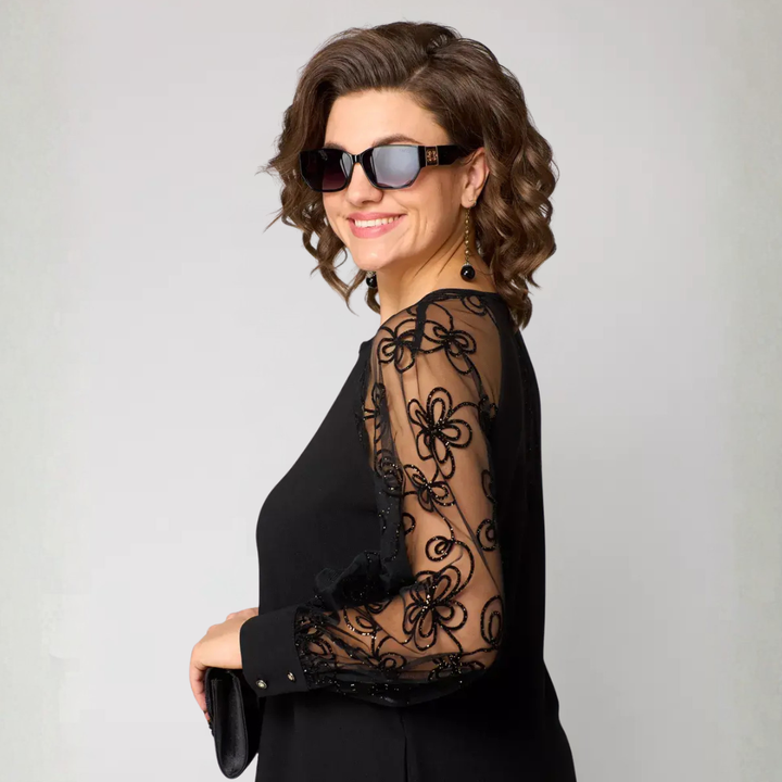 Aloura – Sophisticated Lace Dress in Black