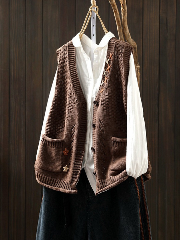 Sarah - Detailed Knitted Vest with Pockets