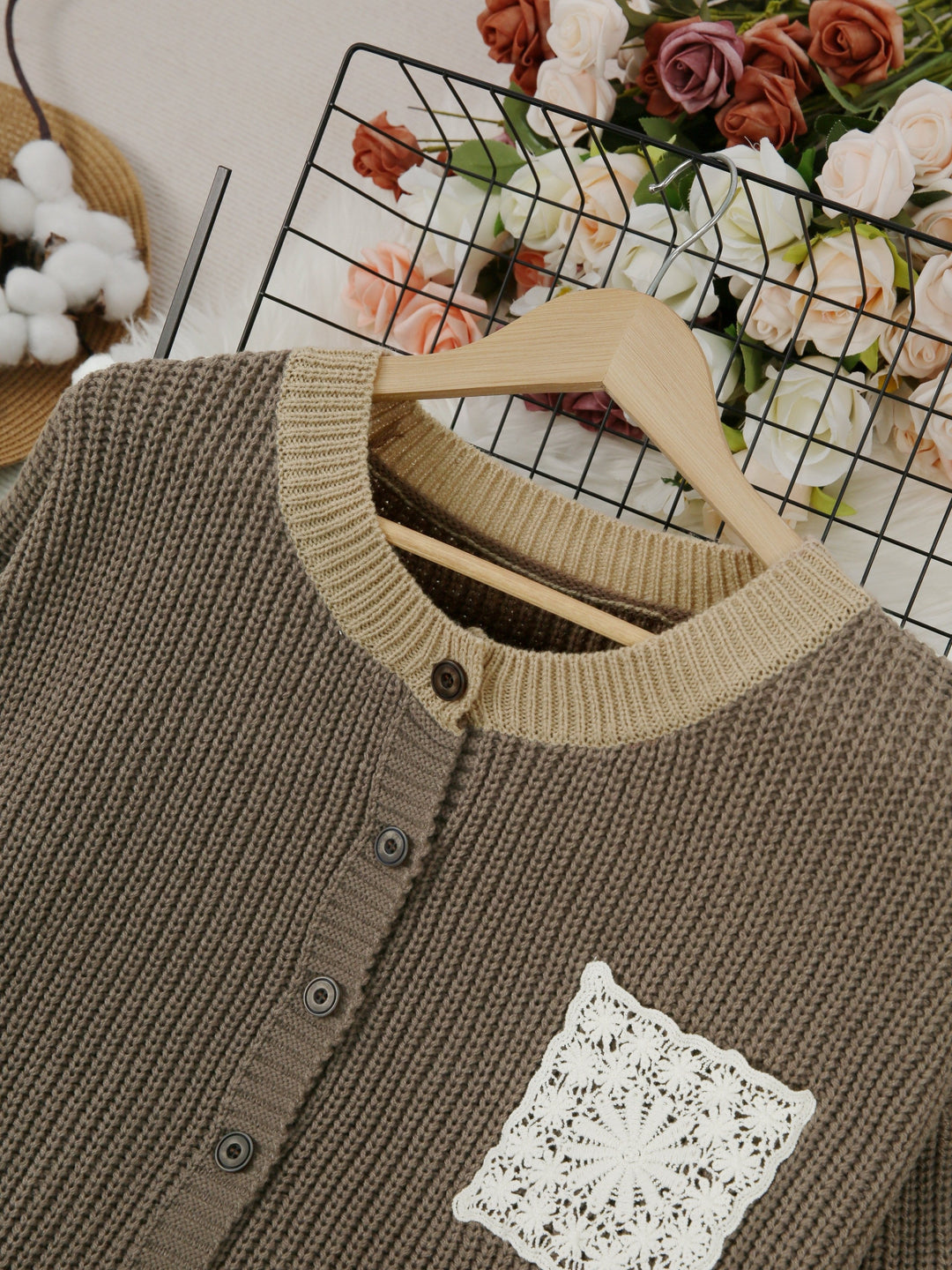 Betty - Detailed Pocket Cardigan