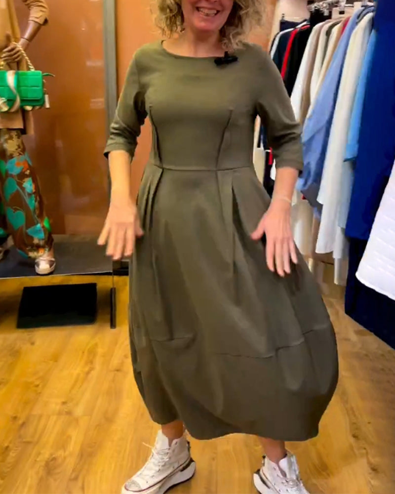 Veronica - Elegant Dress with Round Neck and 3/4 Sleeves