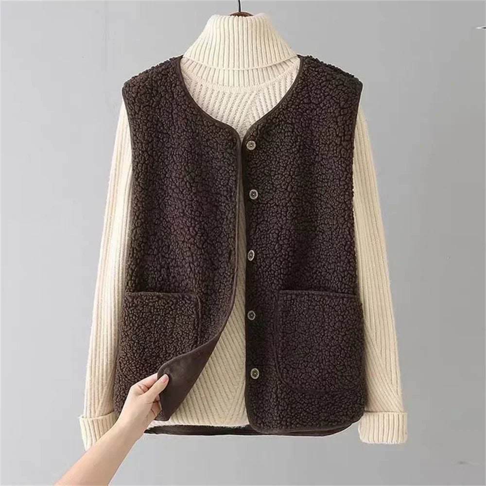 Wendy - Classic Cardigan