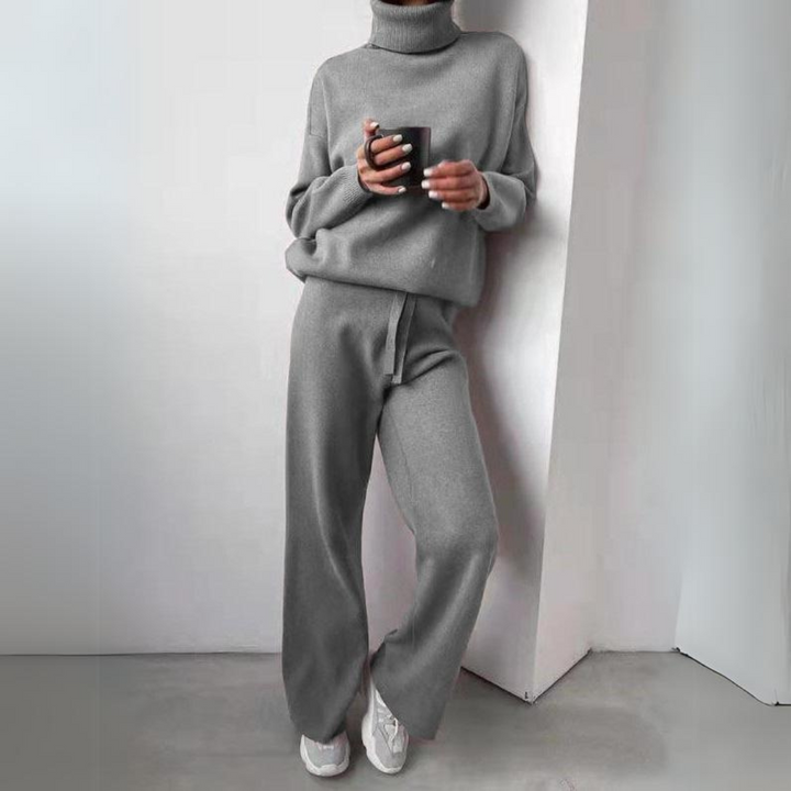 Naomi - Relaxed Fit Turtleneck Sweater Set