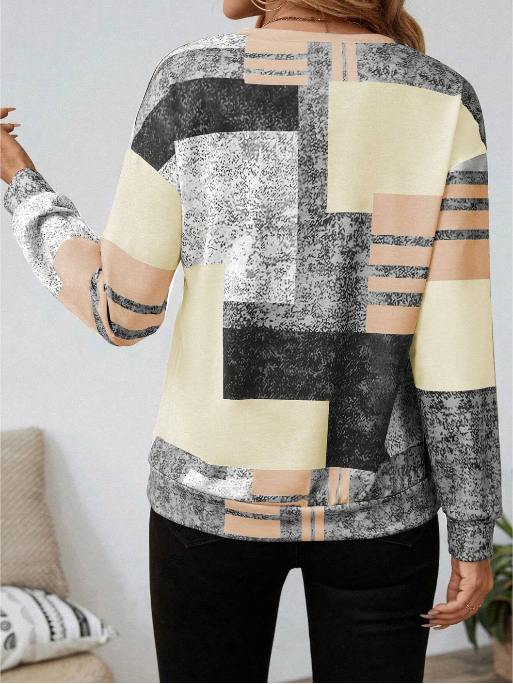 Hilda – Modern Classic Retro Sweatshirt