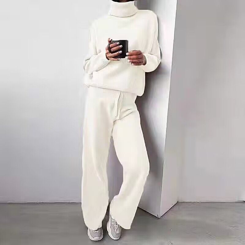 Naomi - Relaxed Fit Turtleneck Sweater Set