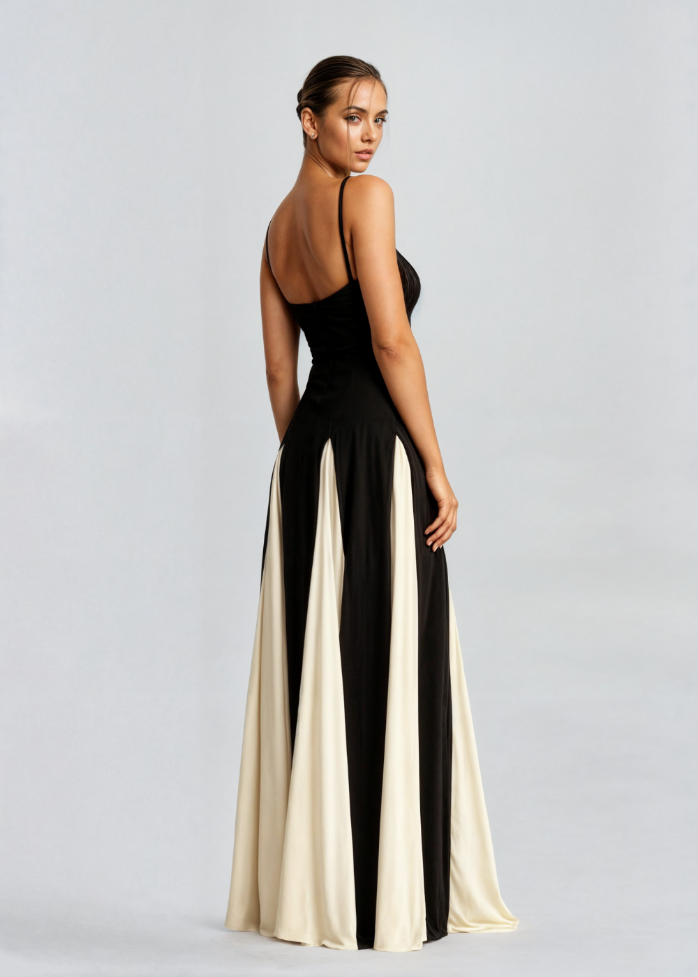 Marielle - Modern Elegance Maxi Dress