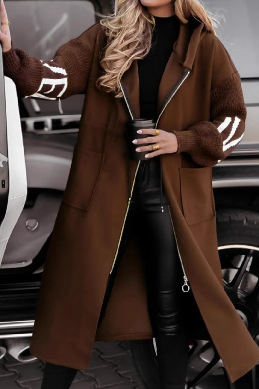 Kallie – Elegant Hooded Jacket