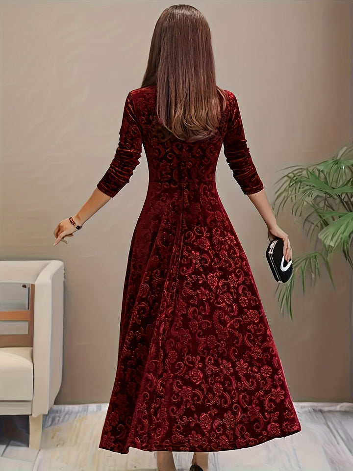 Monique - Elegant Velvet Dress