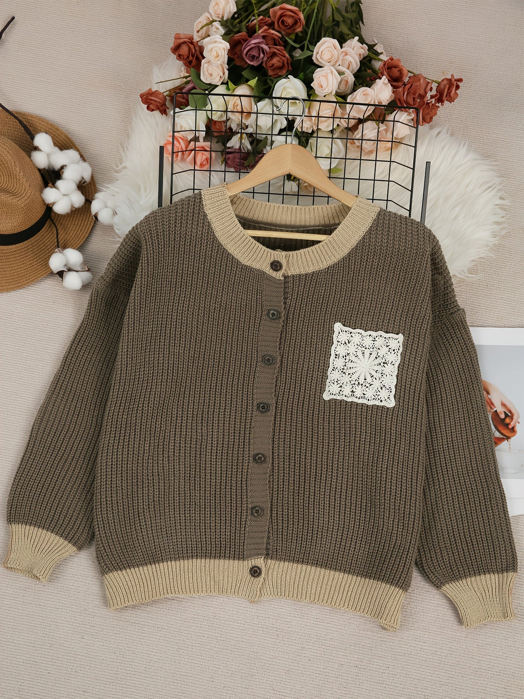 Betty - Detailed Pocket Cardigan