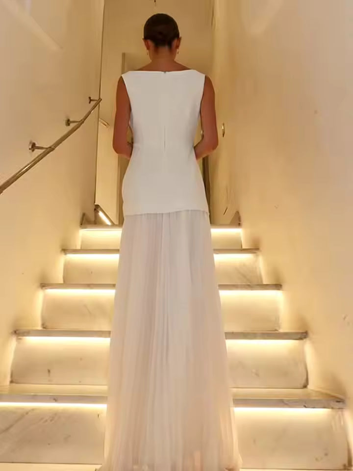 Rowina - Sleeveless Dress With Flowing Pleats