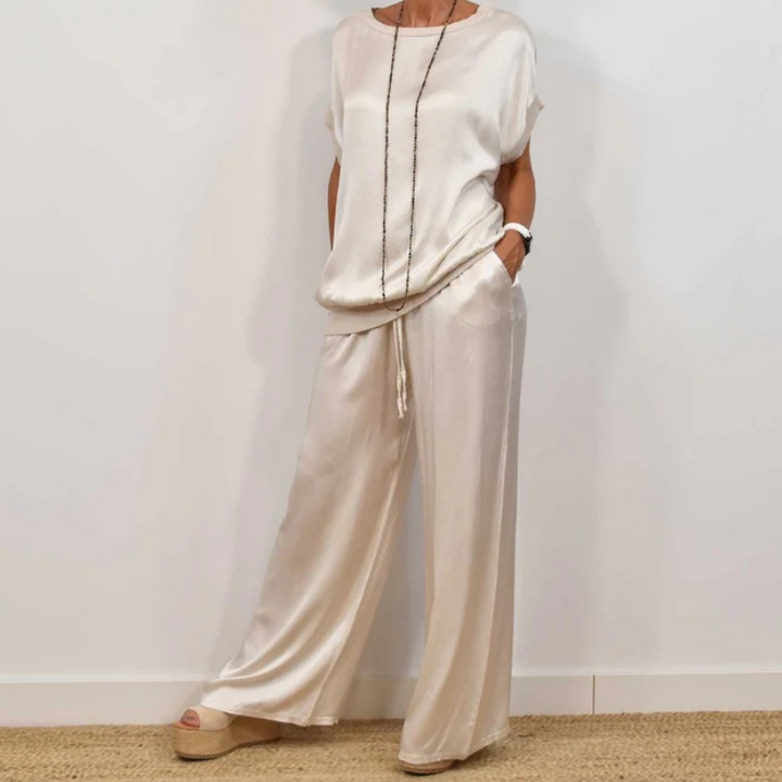 Iris - Stylish Two-Piece Set