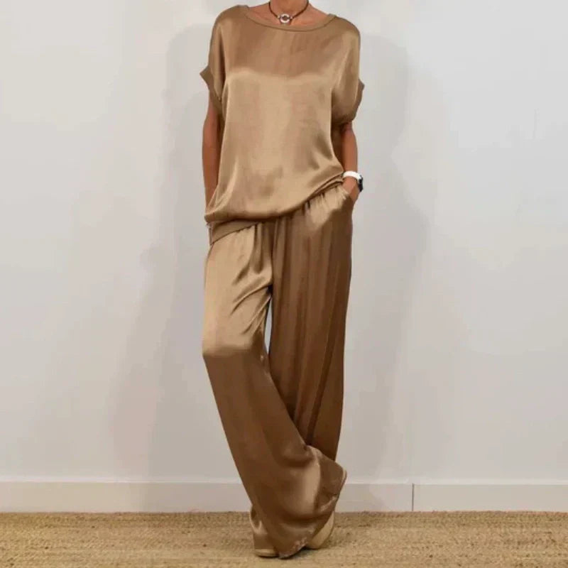 Iris - Stylish Two-Piece Set