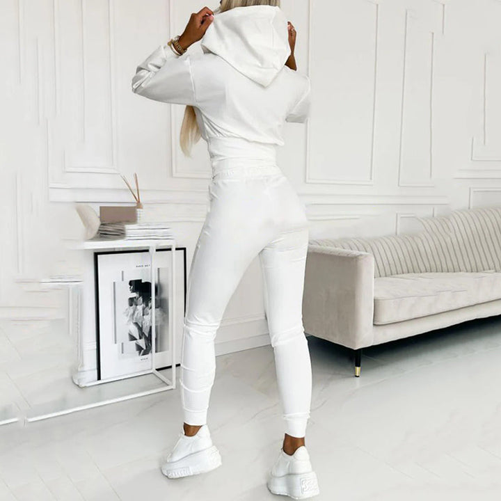 Sanra - Elegant and Comfortable Tracksuit
